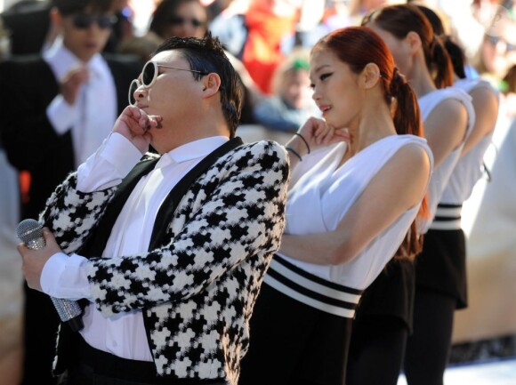 Le chanteur Psy en concert sur l'émission Today show à New York le 3 mai 2013.