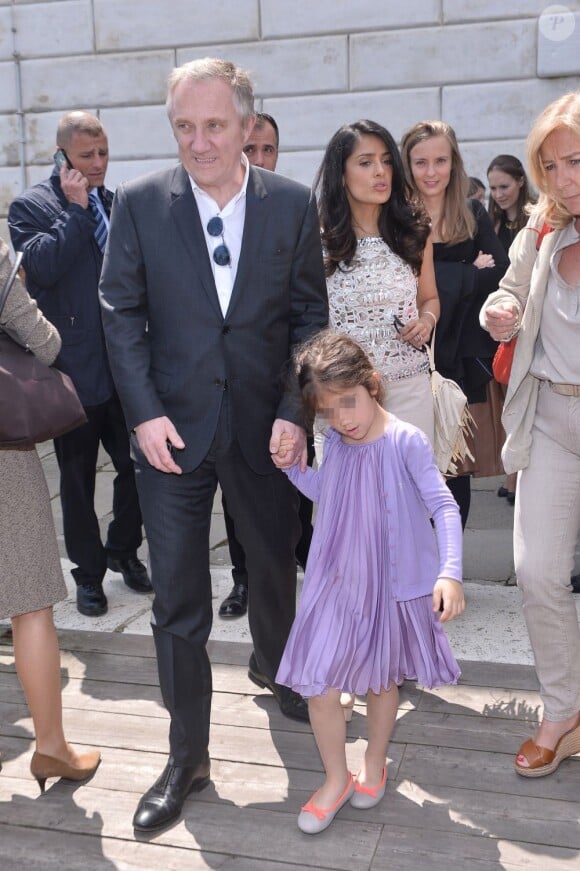 Francois-Henri Pinault, Salma Hayek et leur fille Valentina assistent à l'exposition Prima Materia au Punta Della Dogana. Venise, le 29 mai 2013.