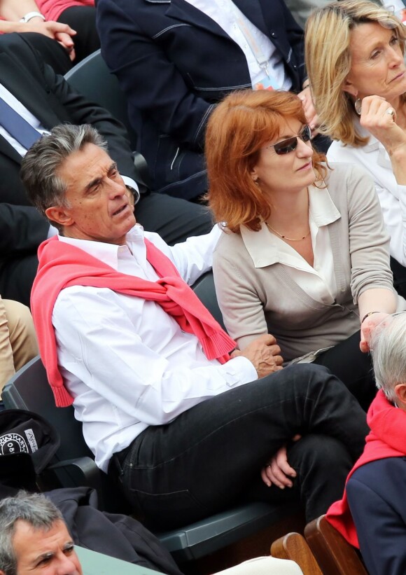 Gerard Holtz et son épouse Muriel Mayette lors de Roland-Garros le 1er juin 2013.