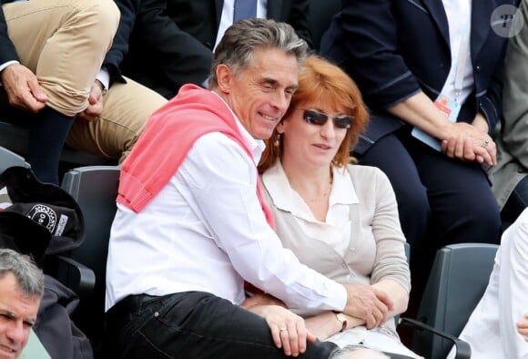 Gerard Holtz et son épouse Muriel Mayette à Roland-Garros le 1er juin 2013.