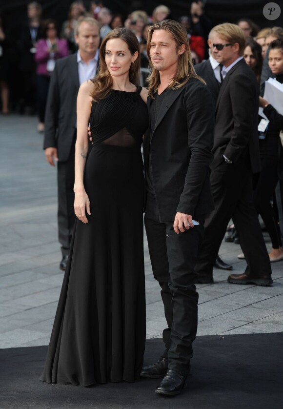 Brad Pitt et Angelina Jolie ensemble à la première mondiale de World War Z, à l'Empire Leicester Square, Londres, le 2 juin 2013.