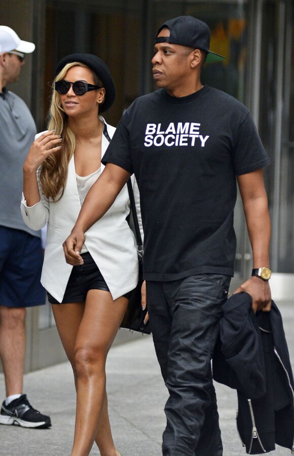 Beyoncé et Jay-Z se rendent au cinéma voir le film Iron Man 3 à New York, le 2 juin 2013.