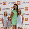 Angie Harmon et ses trois filles au 7e Kidstock Music and Art Festival au manoir Greystone à Beverly Hills, le 2 juin 2013