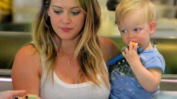 Hilary Duff : Accro à son Luca, la maman reprend doucement sa carrière en main