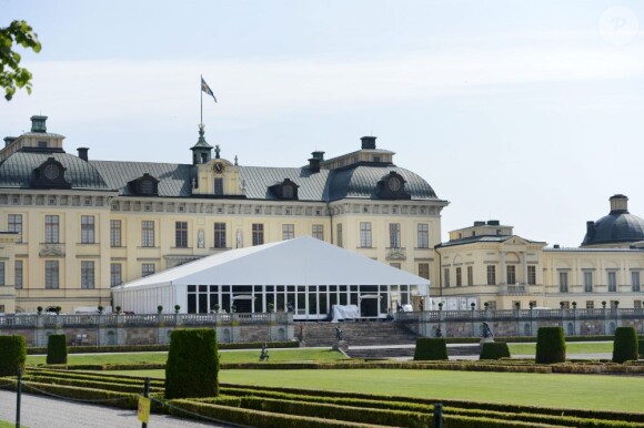 Le palais Drottningholm, fief royal à Stockholm, est fin prêt pour accueillir la réception du mariage de la princesse Madeleine de Suède et de Chris O'Neill, le 8 juin 2013.