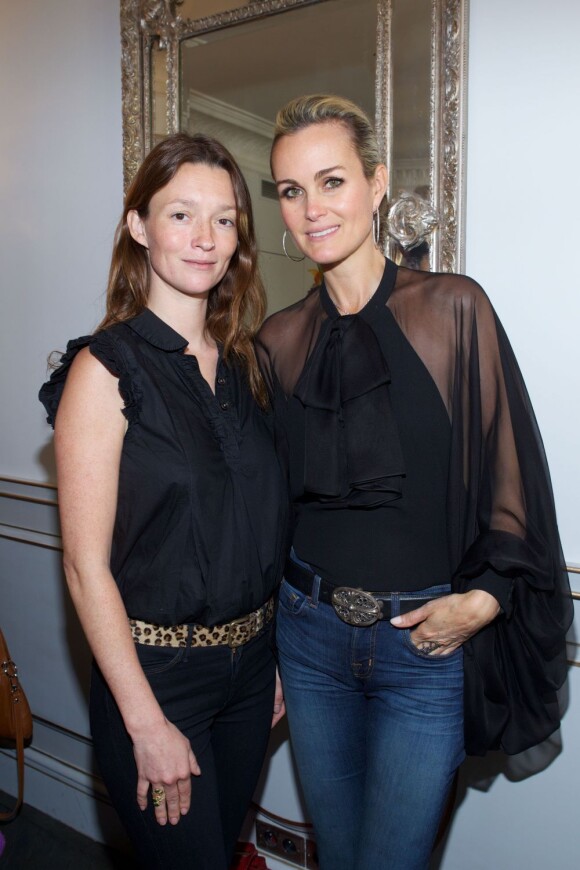 Audrey Marnay et Laeticia Hallyday - déjeuner pour présenter le bijou imaginé par Laeticia Hallyday avec le joaillier Eternamé au profit de l'Unicef, à Paris le 4 juin 2013. La chef étoilée Hélène Darroze s'est chargée du menu.