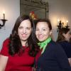 La créatrice Barbara Rihl et l'écrivain Caroline Bongrand - déjeuner pour présenter le bijou imaginé par Laeticia Hallyday avec le joaillier Eternamé au profit de l'Unicef, à Paris le 4 juin 2013. La chef étoilée Hélène Darroze s'est chargée du menu.