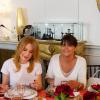 Olga Panchenko et Valérie Expert - déjeuner pour présenter le bijou imaginé par Laeticia Hallyday avec le joaillier Eternamé au profit de l'Unicef, à Paris le 4 juin 2013. La chef étoilée Hélène Darroze s'est chargée du menu.