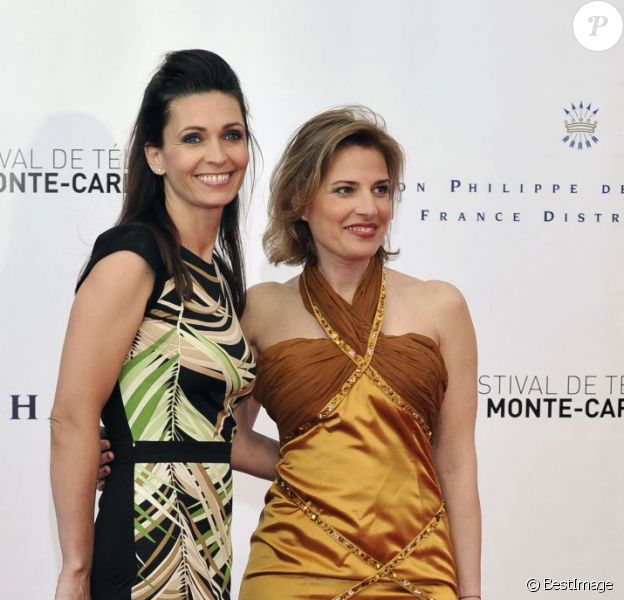 Christine Lemler et Adeline Blondieau lors de la cérémonie d'ouverture du 53e festival de Monte-Carlo au Forum Grimaldi à Monaco, le 9 juin 2013.