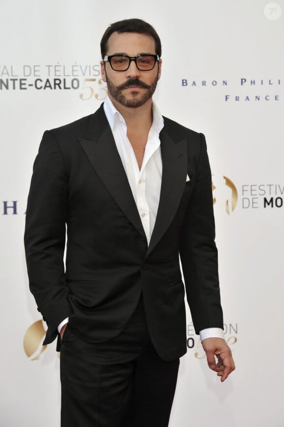 Jeremy Piven lors de la cérémonie d'ouverture du 53e festival de Monte-Carlo au Forum Grimaldi à Monaco, le 9 juin 2013.