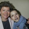 Anne Mansouret et sa fille Tristane Banon au Salon du livre de Verneuil-sur-Avre, le 9 juin 2013.