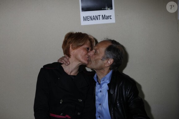 Marc Menant et sa nouvelle compagne Laurence Le Jalu au Salon du livre de Verneuil-sur-Avre, le 9 juin 2013.