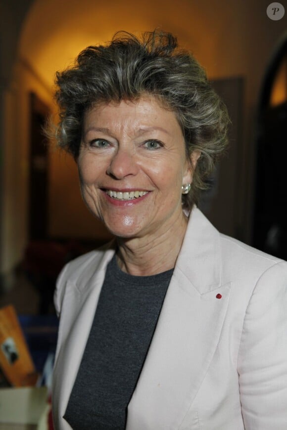Anne Mansouret au Salon du livre de Verneuil-sur-Avre, le 9 juin 2013.