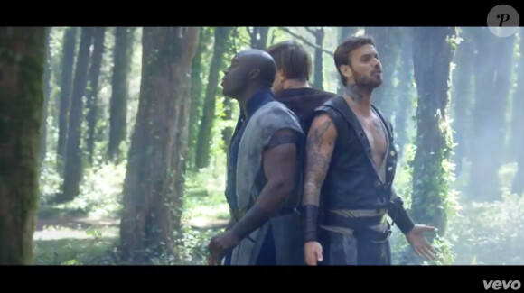 M. Pokora, Nyco Lillu et Marc Antoine dans cette image extraite du clip "À nous" de la comédie musicale "Robin des Bois", juin 2013.