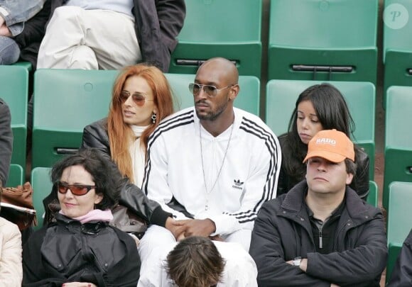 Nicolas Anelka et sa femme Barbara lors du tournoi de Roland-Garros le 30 mai 2006