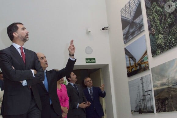 Felipe d'Espagne inaugurant l'expo photo José Manuel Ballester, à Madrid le 12 juin 2013