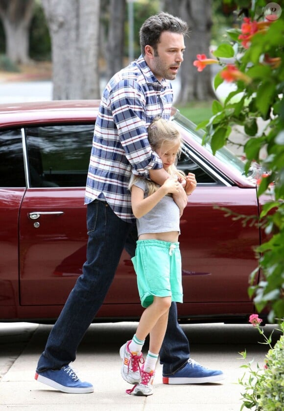 Ben Affleck et a fille Violet à Brentwood, le 11 juin 2013.