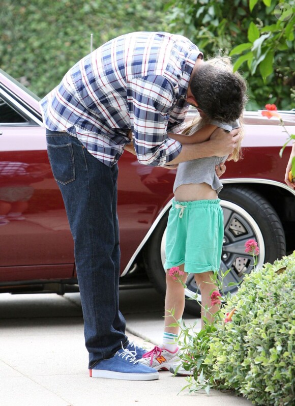 Ben Affleck va chercher sa fille aînée Violet à l'école à Brentwood, le 11 juin 2013.