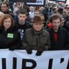 Pierre Bergé en première ligne - avec Jack Lang - d'une manifestation en faveur du Mariage pour tous à Paris le 27 janvier 2013