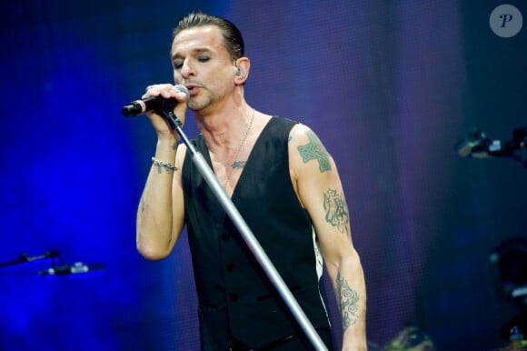 Dave Gahan sexy pour le concert de Depeche Mode au Stade de France, le 15 juin 2013.