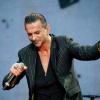 Dave Gahan pendant le concert de Depeche Mode au Stade de France, le 15 juin 2013.