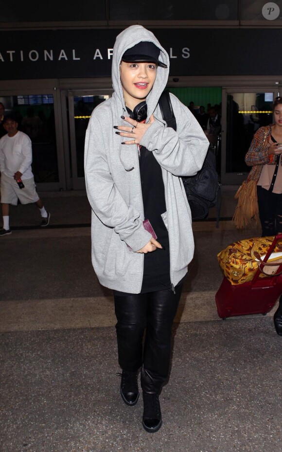 Rita Ora à son arrivée à Los Angeles, le 13 juin 2013.
