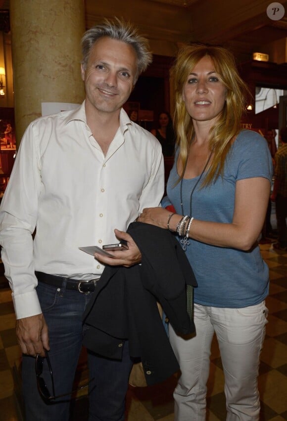 Mathilde Seigner et son compagnon Mathieu Petit - Dernière de la pièce "Quadrille" au Théâtre Édouard-Vll, à Paris le 18 juin 2013.