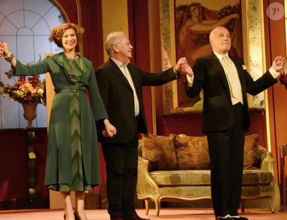 Florence Pernel, Bernard Murat et François Berléand - Dernière de la pièce "Quadrille" au Théâtre Édouard-Vll, à Paris le 18 juin 2013.
