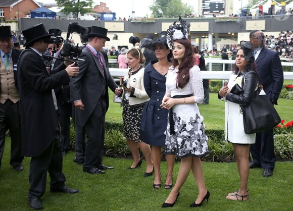 Aishwarya Rai Bachchan lors du premier jour du Royal Ascot, course hippique dans le Berkhire en Angleterre, le 18 juin 2013
