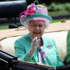 La reine Elizabeth II arrivant au Royal Ascot le 19 juin 2013
