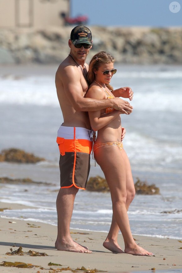 LeAnn Rimes profite de quelques jours de détente au côté de son mari Eddie Cibrian et des fils de ce dernier. Ils ont tous les quatre célébrés en famille la Fête des pères et les 40 ans de l'acteur. Photo prise non loin de Los Angeles, le 18 juin 2013.