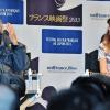 Lou Doillon et son père Jacques Doillon lors de la conférence de presse du film Un enfant de toi, au Festival du film français au Japon, à Tokyo le 23 juin 2013
