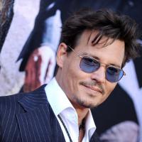 Johnny Depp, relooké les cheveux courts, provoque la folie pour Lone Ranger