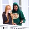 Semi-exclusif - L'actrice Lindsay Lohan, le 14 juin 2013, au balcon du centre de désintoxication Cliffside de Malibu. L'actrice peut y fumer et elle s'est même fait des amis. Elle était auparavant à la clinique Betty Ford Center.