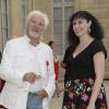 Le chanteur Hugues Aufray et sa compagne Muriel - Hugues Aufray a été fait Chevalier de la Légion d'Honneur au palais de l'Élysée à Paris le 2 juillet 2013.
