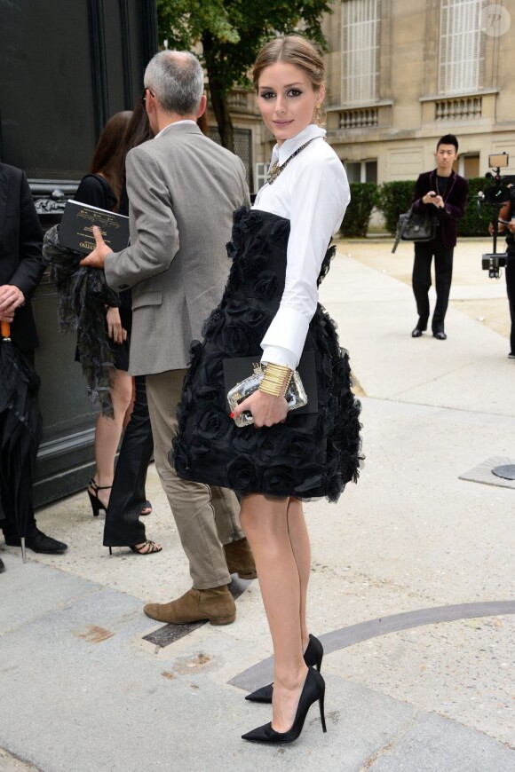 Olivia Palermo arrive à l'hôtel Salomon de Rotschild pour assister au défilé Valentino. Paris, le 3 juillet 2013.