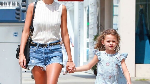 Nicole Richie : Look au top pour une séance de shopping avec son adorable fille