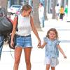 Nicole Richie fait du shopping avec sa fille Harlow à Beverly Hills, le 2 juillet 2013