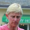 Exclusif -L'animatrice Ellen DeGeneres sans maquillage, achète des chaises dans une boutique d'antiquités à Montecito, le 5 juillet 2013.