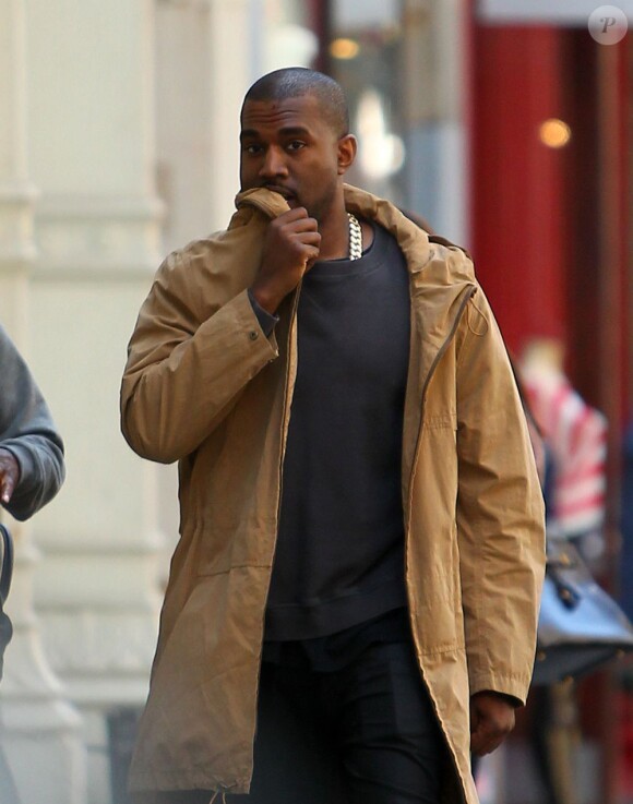 Kanye West fait du shopping à New York, le 14 mai 2013.