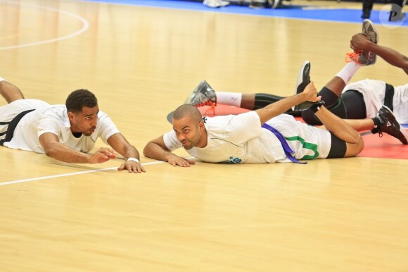 Tony Parker, le Spur, retrouvait Ian Mahinmi, le Pacer, au Palais des Sports Saint-Sauveur de Lille, le 12 juillet 2013 pour le match exhibition Le Choc des Titans en clôture du camp d'été du Lille Métropole Basket.