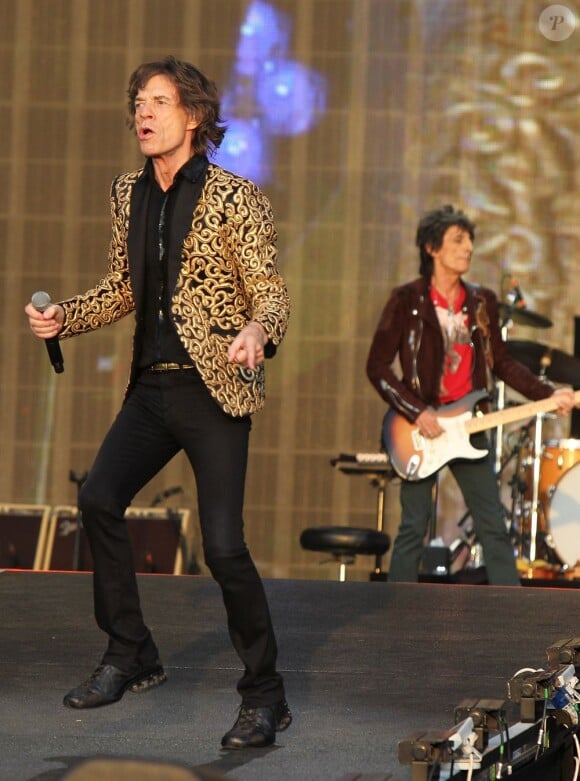 Mick Jagger et Ronnie Wood - Après avoir donné le 13 juillet 2013 un concert avec son groupe The Rolling Stones à Hyde Park à Londres, Mick Jagger a fêté son 70e anniversaire au club privé Loulou.