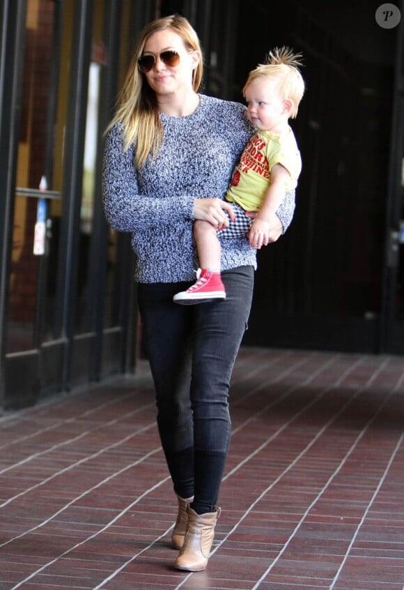 Hilary Duff emmène son fils Luca à l'atelier "Babies First Class" à Sherman Oaks, le 26 juin 2013.