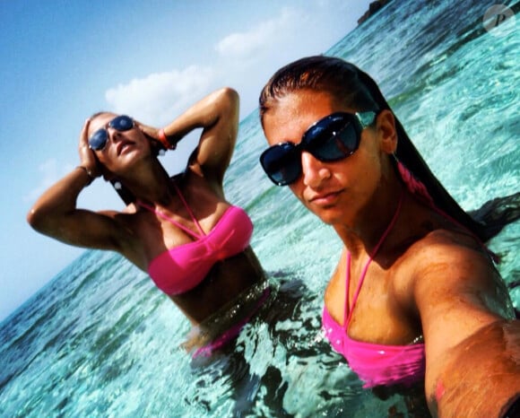 Amélie Neten poste une photo souvenir de ses vacances en Jamaïque