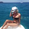Amélie Neten, très sexy, le 10 juillet 2013 en Corse - Twitter