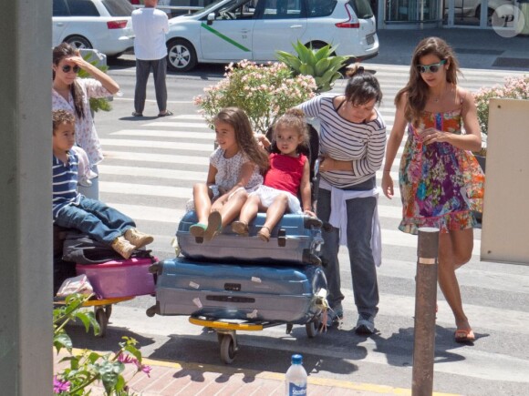 Ronaldo, sa compagne Paula Morais et ses enfants sont arrivés à Ibiza le 16 juillet 2013