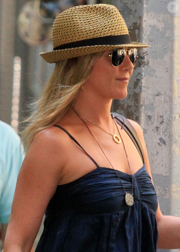 Jennifer Aniston sur le tournage du film "Squirrels to the Nuts" à New York le 17 juillet 2013.