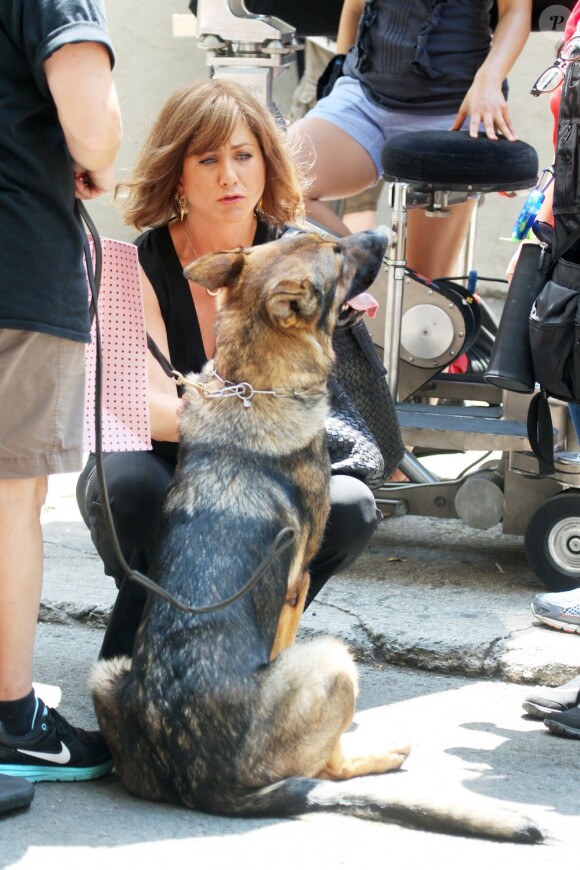 Jennifer Aniston sur le tournage du film "Squirrels to the Nuts" à New York le 17 juillet 2013.