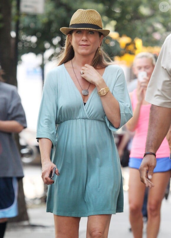 Jennifer Aniston sur le tournage du film "Squirrels to the Nuts" à New York le 17 juillet 2013.