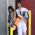 Exclusif - La comédienne Demi Moore quitte son cours de yoga avec un mysterieux inconnu a West Hollywood le 15 juillet 2013.